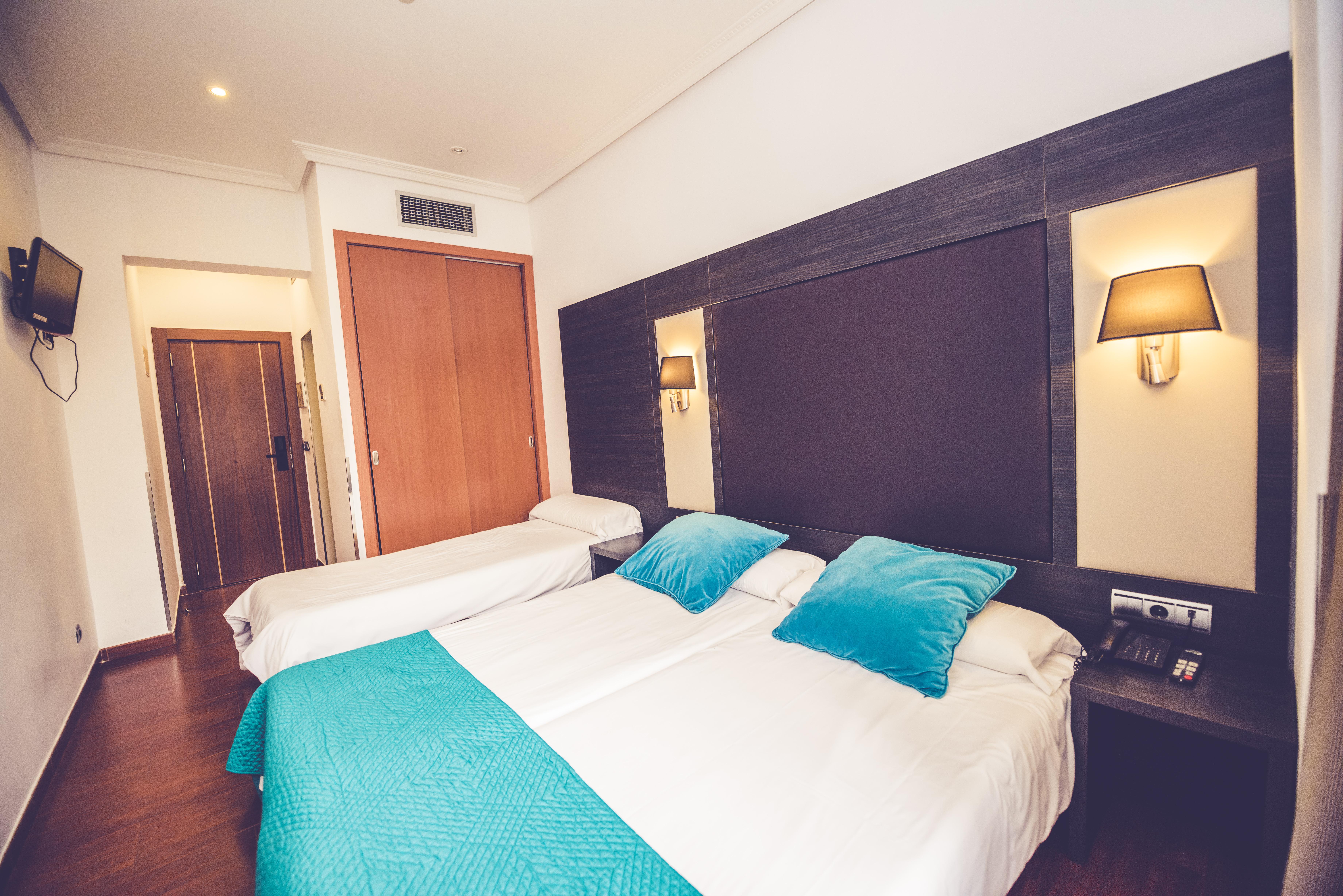 Hostal Sol Los Angeles Madrid Eksteriør billede