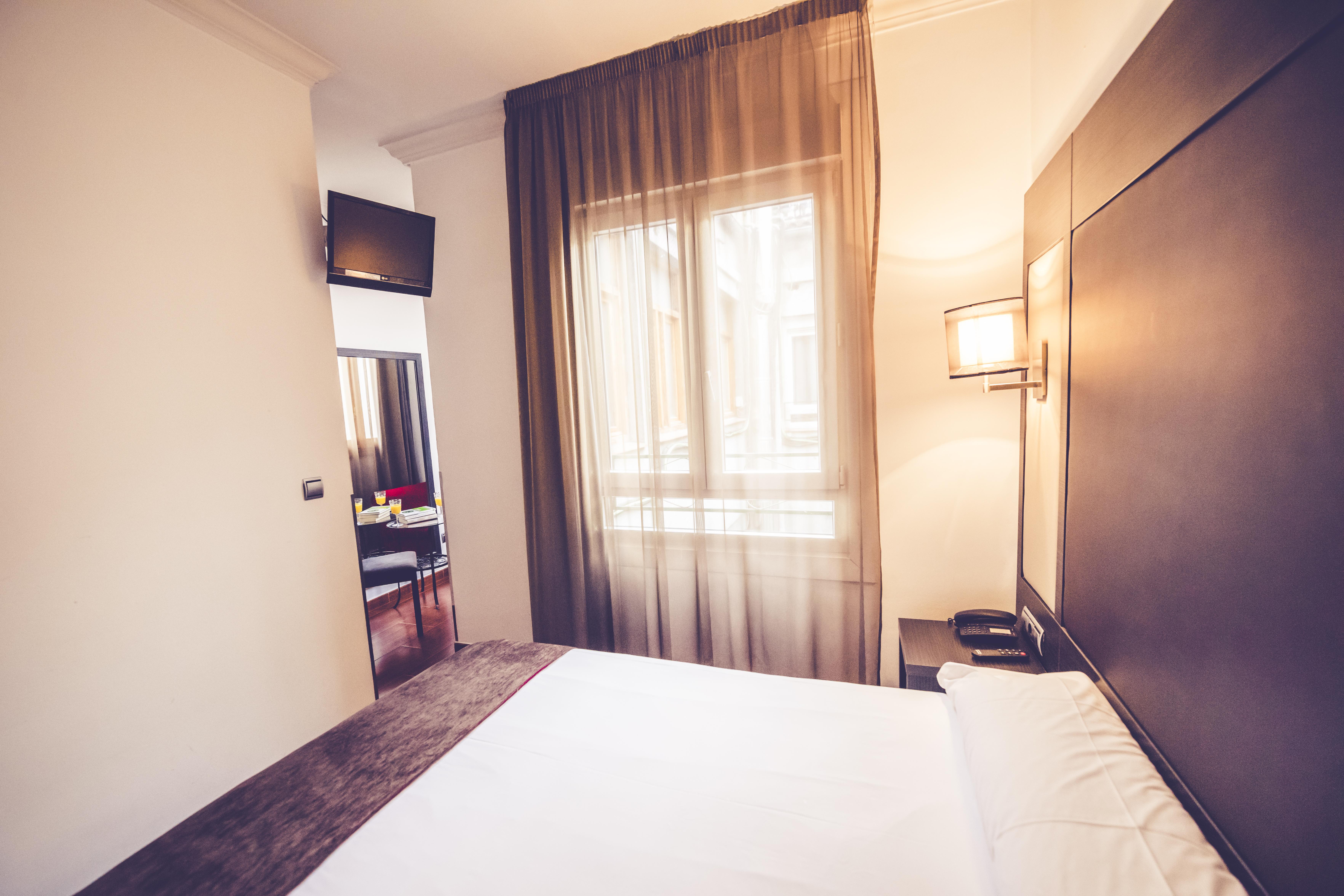 Hostal Sol Los Angeles Madrid Eksteriør billede