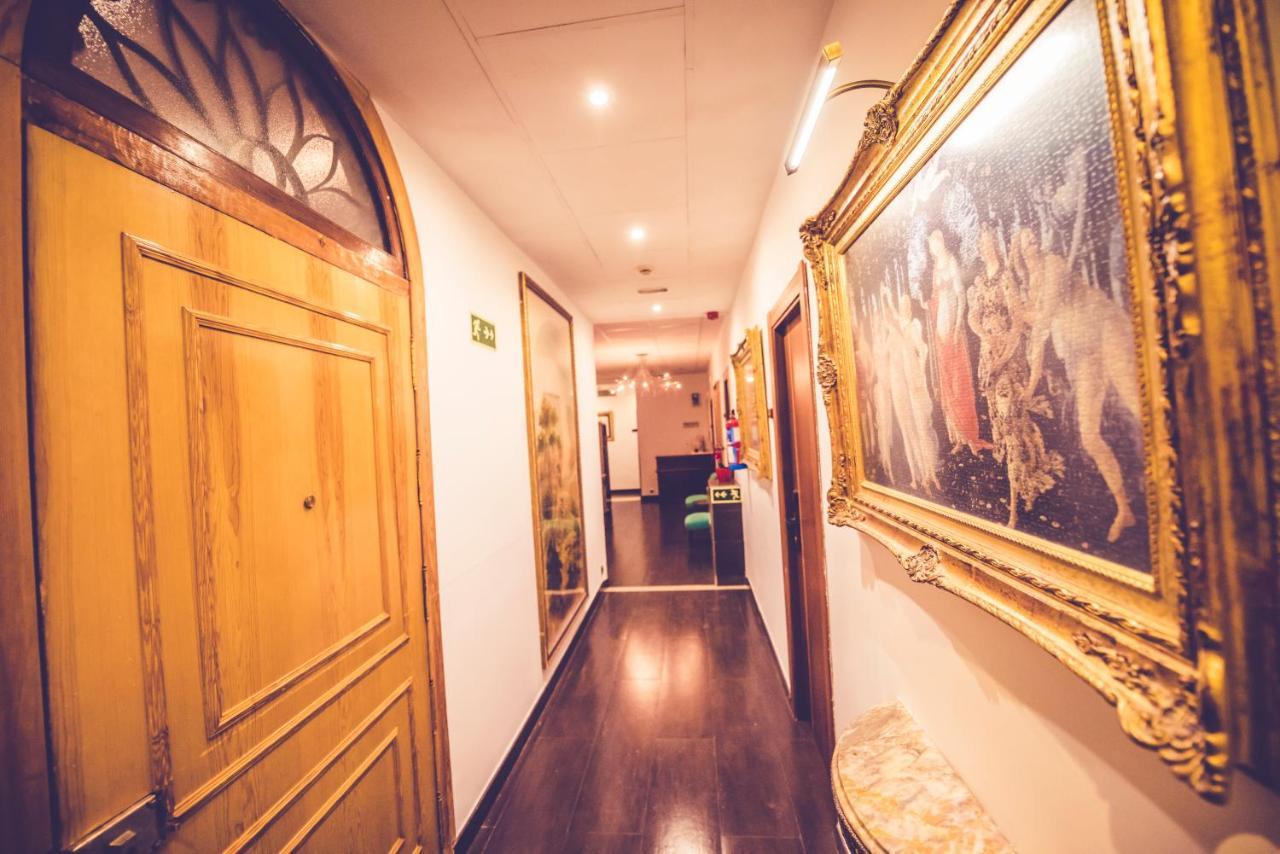 Hostal Sol Los Angeles Madrid Eksteriør billede